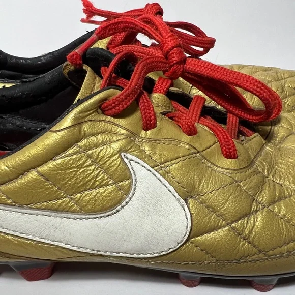 2009 Nike Ronaldinho Dois FG 324761 712 Gold Black Soccer Cleats Men’s Sz 7.5